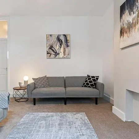 Bank House - Prime Location - Free Location, Fast Wifi And Smart Tv By Yoko רדקאר