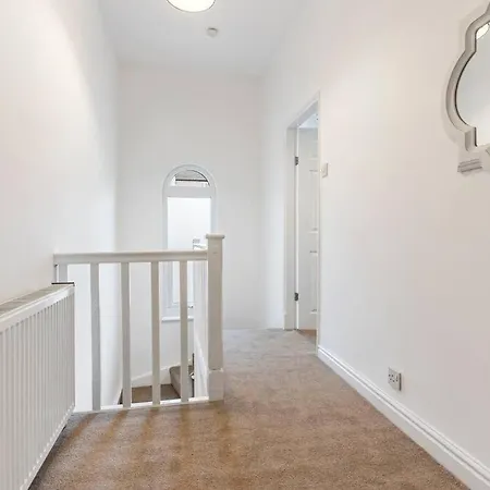 Holiday home Bank House - Prime Location - Free Location, Fast Wifi And Smart Tv By Yoko Redcar